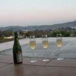 19. Toen 'moest' er eerst even geproost worden met een overheerlijke koude CAVA!